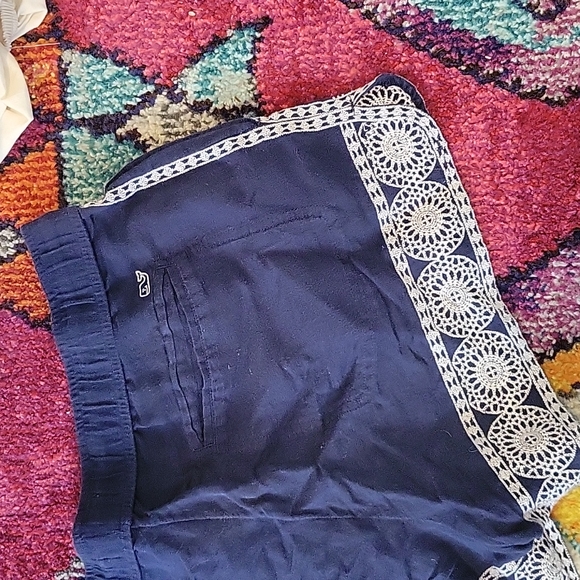 Vineyard Vines Linen Shorts Embroidered - Picture 3 of 4